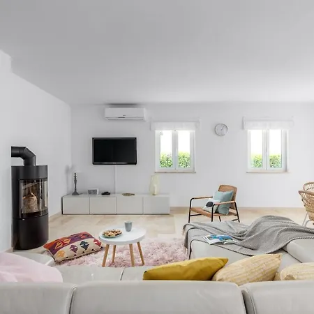 Villa Kuca Za Odmor Josephine - Linardici, Krk *